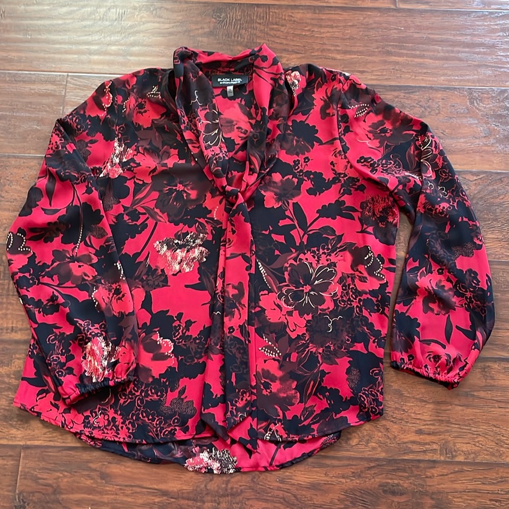 Worms tie neck blouse